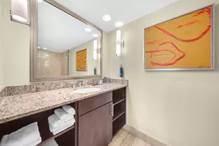 2670 E Sunrise Blvd, Fort Lauderdale, FL 33304 - Photo 17