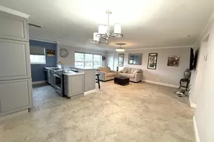 916 Savannas Point Dr, Fort Pierce, FL 34982 - Photo 11