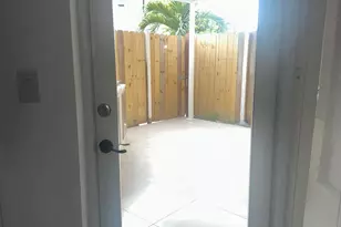 300 E 4th St, Hialeah, FL 33010 - Photo 23