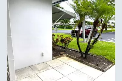 1152 Circle Drive #D, Delray Beach, FL 33445 - Photo 3