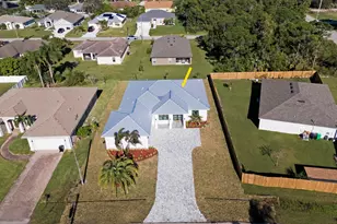 5945 NW Foust Cir, Port Saint Lucie, FL 34986 - Photo 3