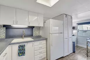 18 Juniper Dr, Briny Breezes, FL 33435 - Photo 13