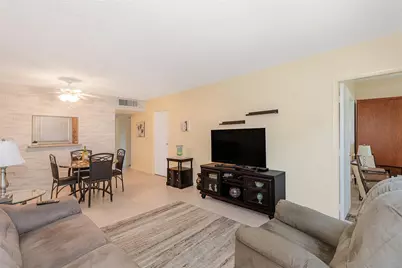 3431 NW 50th Avenue #104, Lauderdale Lakes, FL 33319 - Photo 9