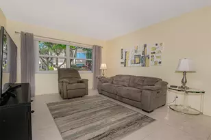 3431 NW 50th Ave, Lauderdale Lakes, FL 33319 - Photo 7