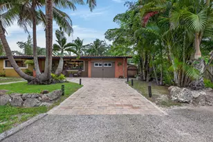 949 NE 25th Ave, Pompano Beach, FL 33062 - Photo 3