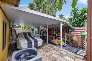 949 NE 25th Ave, Pompano Beach, FL 33062 - Photo 27