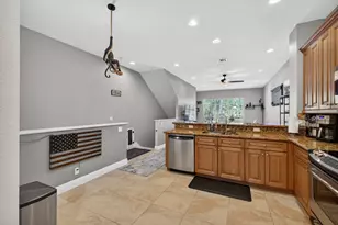 4710 Artesa Wy E, Palm Beach Gardens, FL 33418 - Photo 11