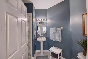 8910 Sandshot Ct, Port Saint Lucie, FL 34986 - Photo 9