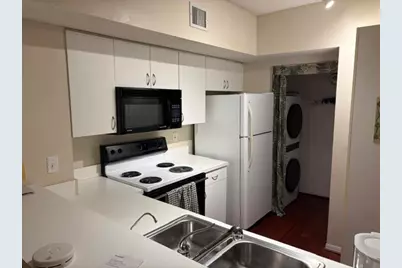 1590 S 42nd Circle S #308, Vero Beach, FL 32967 - Photo 5