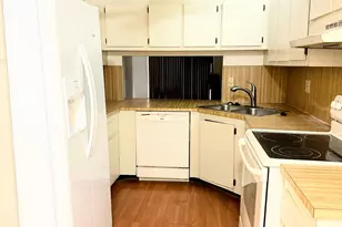 430 NW 214th St, Miami Gardens, FL 33169 - Photo 3