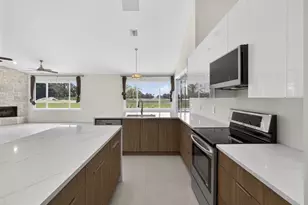 8030 Woodsmuir Dr, Palm Beach Gardens, FL 33412 - Photo 17