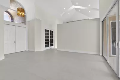 8030 Woodsmuir Drive, Palm Beach Gardens, FL 33412 - Photo 13