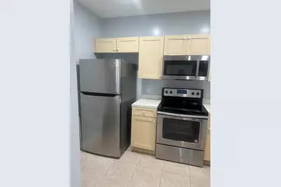 1049 Golden Lakes Boulevard #122, West Palm Beach, FL 33411 - Photo 11