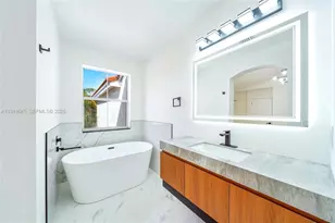 1551 Seagrape Way, Hollywood, FL 33019 - Photo 31