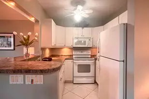243 Coventry K, West Palm Beach, FL 33417 - Photo 3