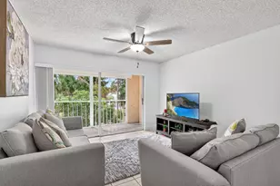 1548 SE Royal Green Cir, Port Saint Lucie, FL 34952 - Photo 1