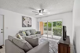 1548 SE Royal Green Cir, Port Saint Lucie, FL 34952 - Photo 7