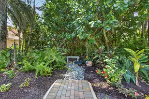 15822 Cypress Park Dr, Wellington, FL 33414 - Photo 41