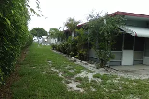 57006 Antilles, Boynton Beach, FL 33436 - Photo 25
