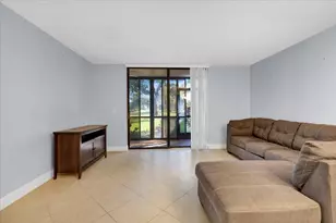 5190 Las Verdes Cir, Delray Beach, FL 33484 - Photo 9