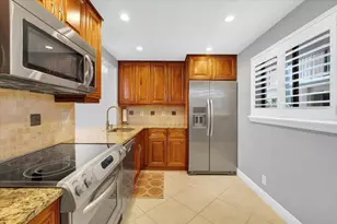 5190 Las Verdes Cir, Delray Beach, FL 33484 - Photo 3