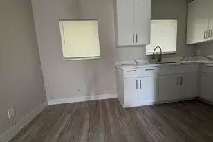 1437 NW 10th Pl, Fort Lauderdale, FL 33311 - Photo 11