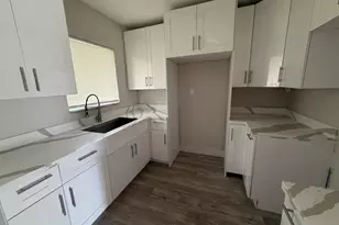1437 NW 10th Pl, Fort Lauderdale, FL 33311 - Photo 3