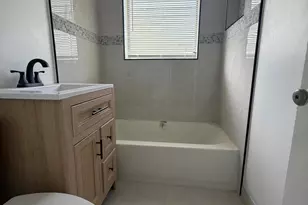 1437 NW 10th Pl, Fort Lauderdale, FL 33311 - Photo 5