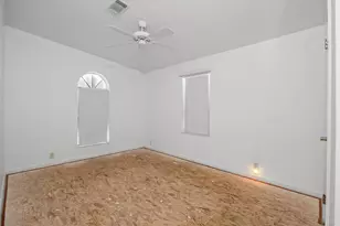 8008 Long Dr, Port Saint Lucie, FL 34952 - Photo 21