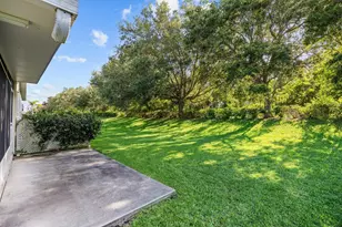 8008 Long Dr, Port Saint Lucie, FL 34952 - Photo 29
