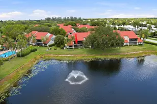 22 Lexington Ln W, Palm Beach Gardens, FL 33418 - Photo 1