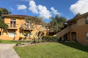 4823 Via Palm Lakes, West Palm Beach, FL 33417 - Photo 3