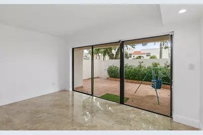 3530 Magellan Circle #613, Aventura, FL 33180 - Photo 5