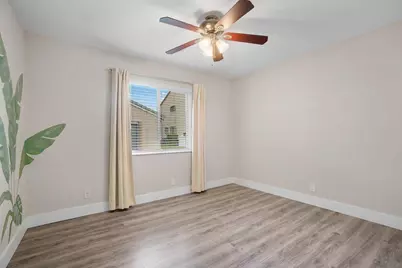 660 NW 45th Avenue, Deerfield Beach, FL 33442 - Photo 25