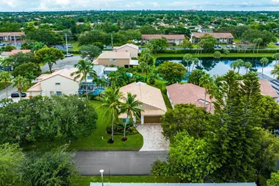 660 NW 45th Avenue, Deerfield Beach, FL 33442 - Photo 49