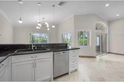 660 NW 45th Avenue, Deerfield Beach, FL 33442 - Photo 17