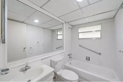 28 Seville 'b', Delray Beach, FL 33446 - Photo 17