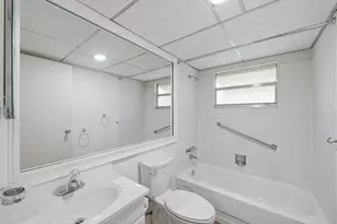 28 Seville 'b', Delray Beach, FL 33446 - Photo 17