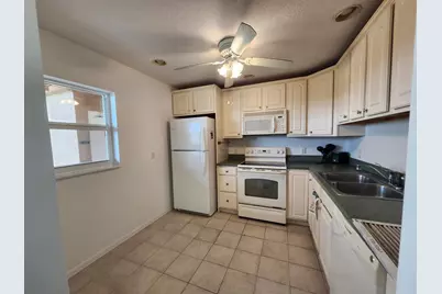2600 NE 1st Lane #402, Boynton Beach, FL 33435 - Photo 15