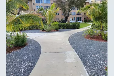 2600 NE 1st Lane #402, Boynton Beach, FL 33435 - Photo 23