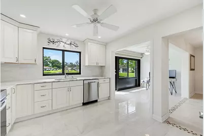 4854 Equestrian Circle #Apt B, Boynton Beach, FL 33436 - Photo 13