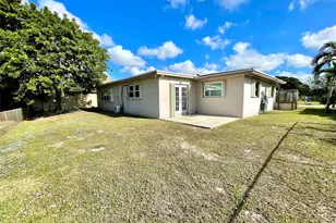 2090 NW 84th Terrace, Pembroke Pines, FL 33024 - Photo 27