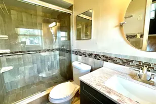 2090 NW 84th Terrace, Pembroke Pines, FL 33024 - Photo 23