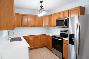 103 SE Bonita Ct, Port Saint Lucie, FL 34983 - Photo 11