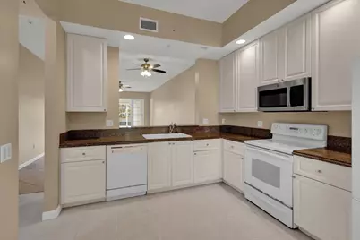 5 E Harbour Isle Dr Drive E #103, Fort Pierce, FL 34949 - Photo 13