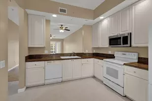 5 E Harbour Isle Dr Dr E, Fort Pierce, FL 34949 - Photo 13