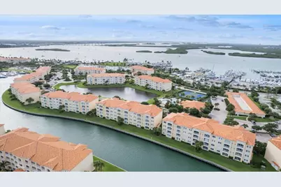 5 E Harbour Isle Dr Drive E #103, Fort Pierce, FL 34949 - Photo 3