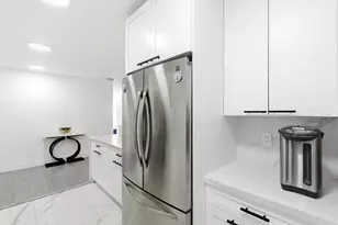 6444 Oak St, Hollywood, FL 33024 - Photo 9