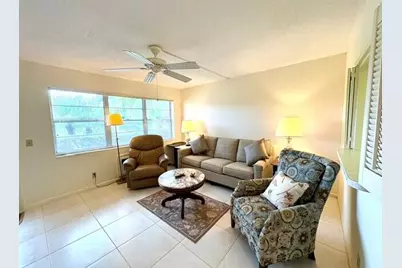 116 Windsor F, West Palm Beach, FL 33417 - Photo 3