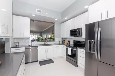 23 Harbour Isle Drive W #303, Fort Pierce, FL 34949 - Photo 5